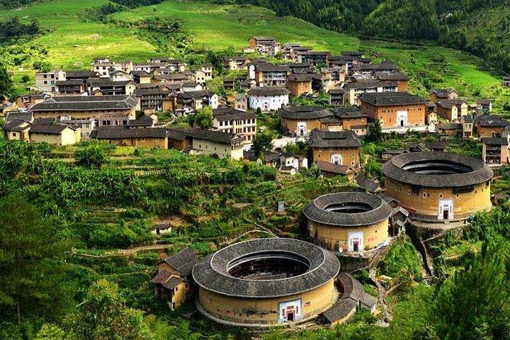 Round Trip Transfer Between the Most Picturesque Chuxi Tulou Cluster and Xiamen
