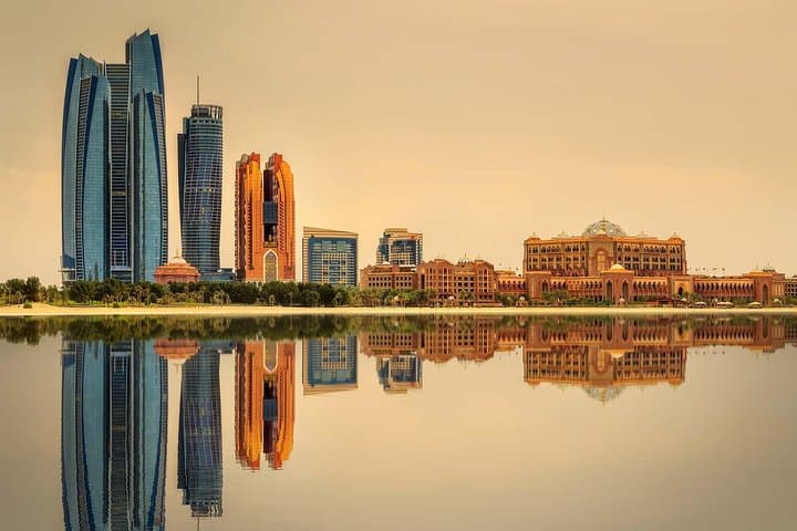 Abu Dhabi Premium Guided City Tour with Lunch Included