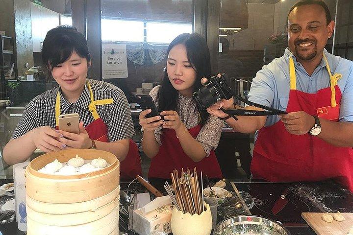 2.5hrs Chinese Kitchen Cooking Class: Xiaolongbao Soup Dumplings