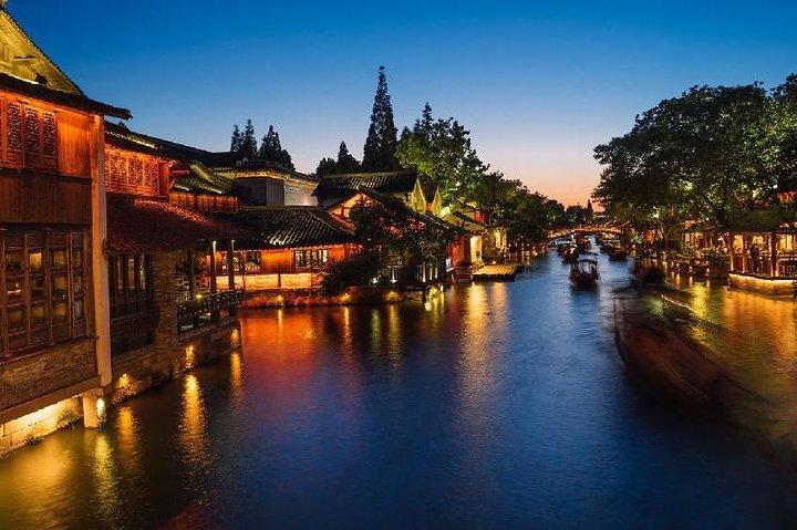 Wuzhen Ancient Water Town Private Night Tour from Hangzhou