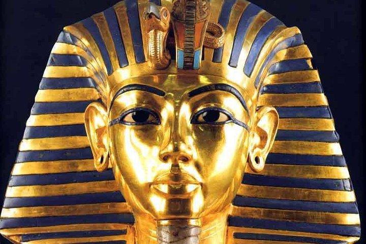 Private guided 7 Days 6 Nights Pyramids and Nile Cruise by Air from Cairo