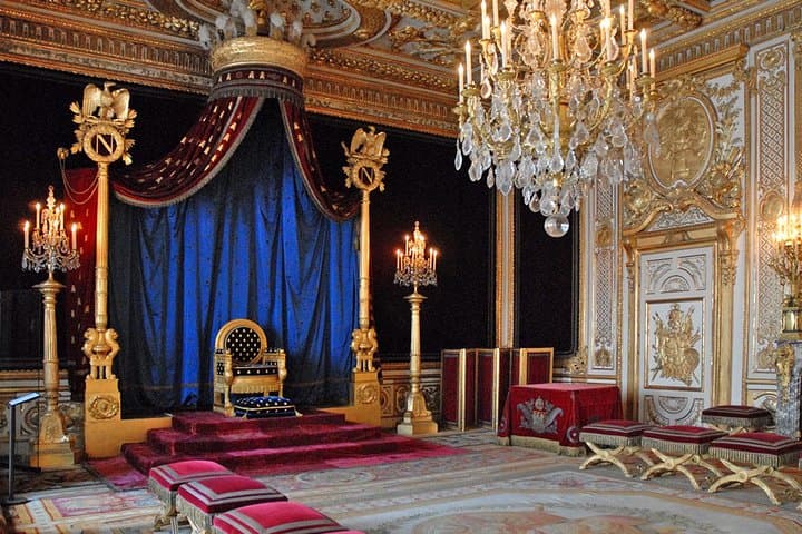 Fontainebleau & Barbizon Half Day Guided Tour from Paris + Entry