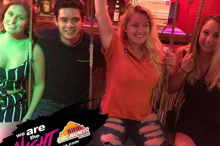 All you can drink- Club Crawl Los Cabos