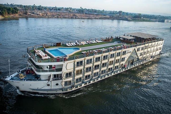 Nile cruise from Luxor to Aswan