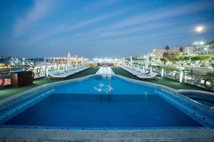 Nile cruise from Luxor to Aswan