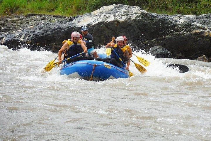 Rafting Baños Ecuador level III+ and IV