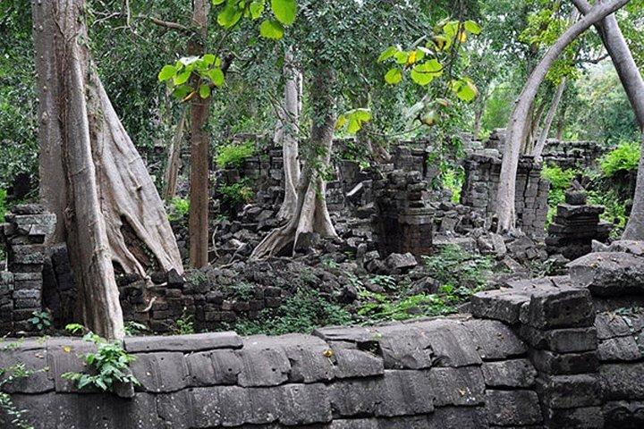 Full Day Private Banteay Chhmar Tour with Guide and Transport