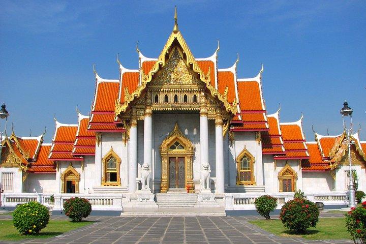 Bangkok’s Sacred Temples & Local Culture Half Day Tour
