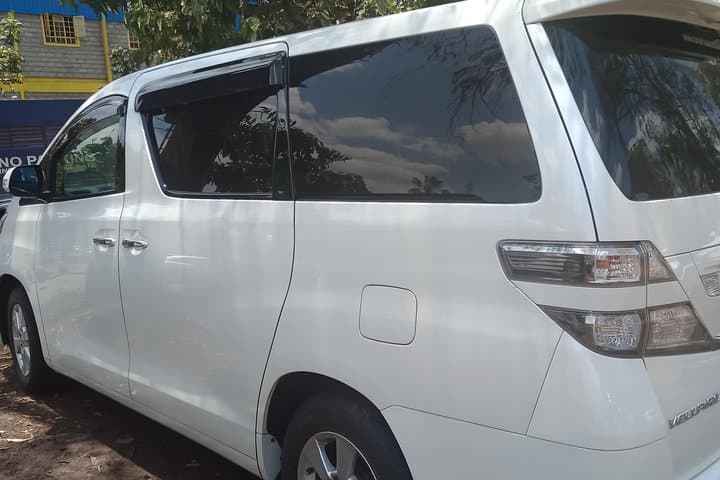 Private Luxury airport Taxi transfer Services Nairobi JKIA to City Hotels