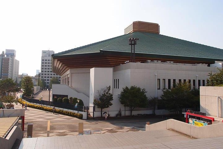 Private Ryogoku Walking Tour with Sumo Wrestler and Master Guide