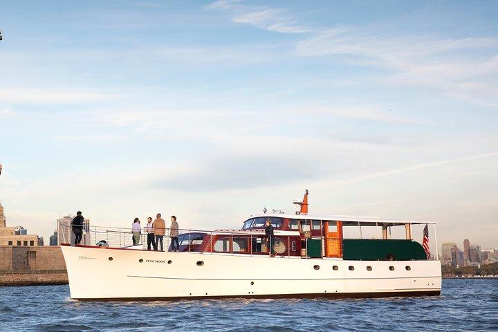 Fall Foliage Cruise on Yacht Full Moon from Chelsea Piers