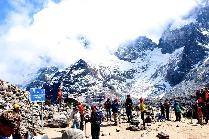 Full day tour to the Humantay lake - Group Service.