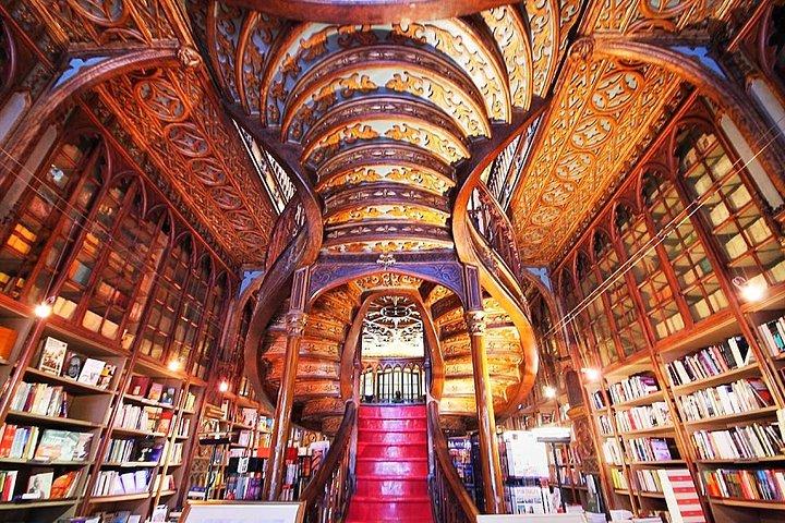 Porto Private Personalized Full Day Journey from Lisbon
