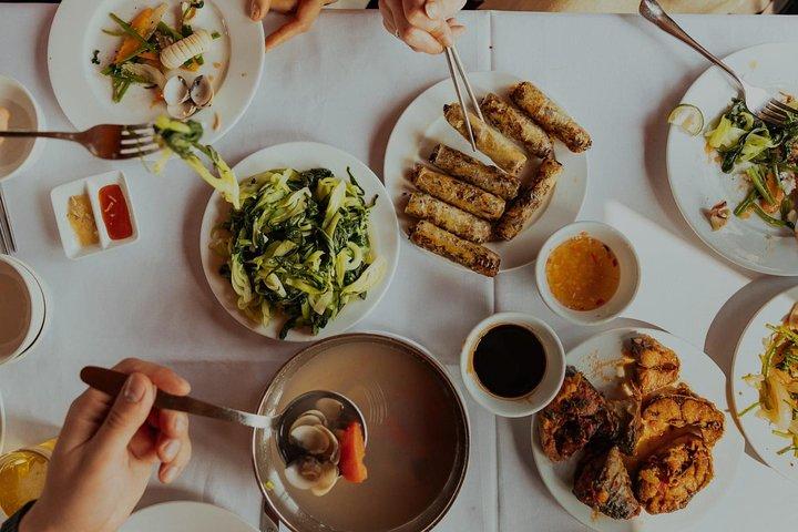 Hanoi street food tour