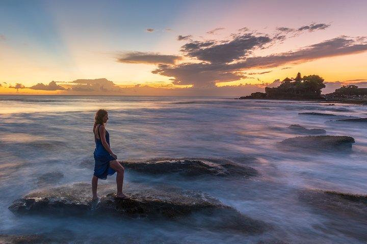 Private Tour: Full-Day Tanah Lot and Uluwatu Temples with Kecak Fire Dance Show