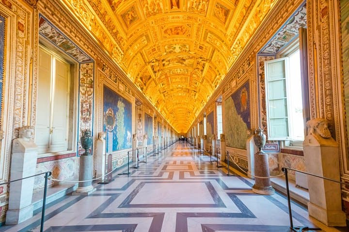 Vatican VIP Early Entrance 8:00 AM