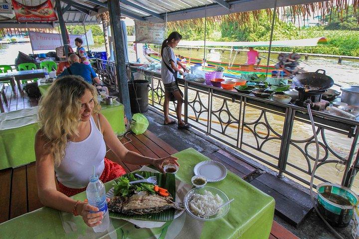 Khlong Lat Mayom & Taling Chan Local Floating Markets Tour (SHA Plus)
