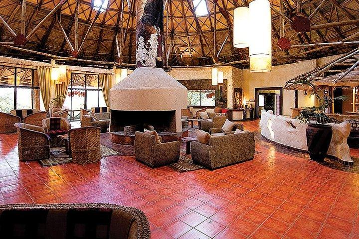 4 Days Masai Mara & Lake Nakuru Lodge Safari