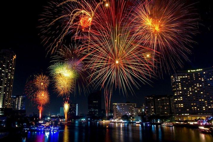 New Year Party : Chao Phraya Princess Dinner Cruise with Return Transfer