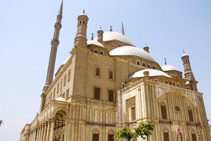 Old City Cairo tour and The Egyptian Museum Combined with Lunch