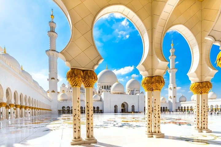 Abu Dhabi Essentials Tour from Dubai