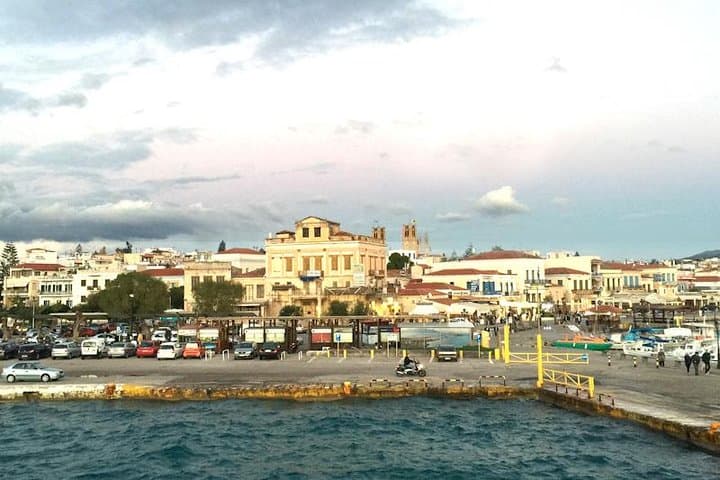 From Athens: Aegina Island guided tour in a day