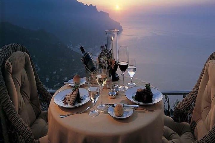 Transfer Naples to Ravello and stop in Pompeii