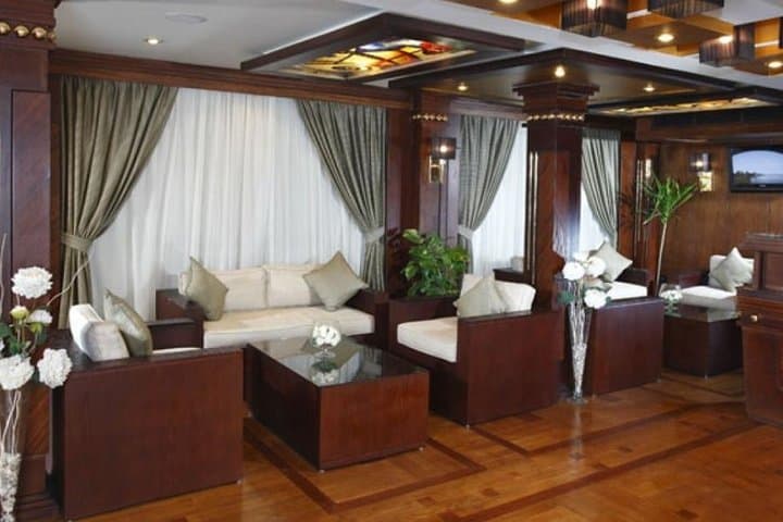 Dahabiya Nile Cruise from Luxor to Aswan