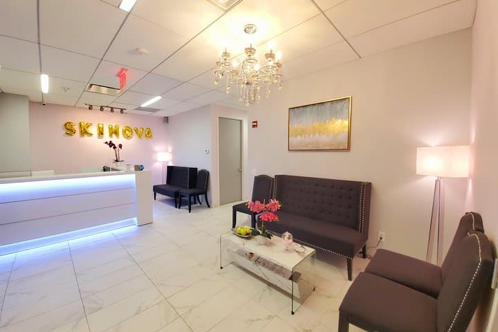 Couples Massage and Facial