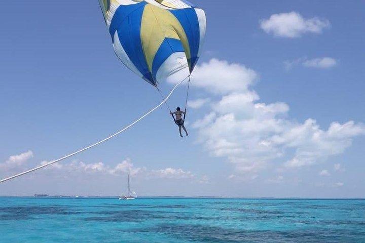 Full-day Isla Mujeres All-inclusive Cruise from Cancún