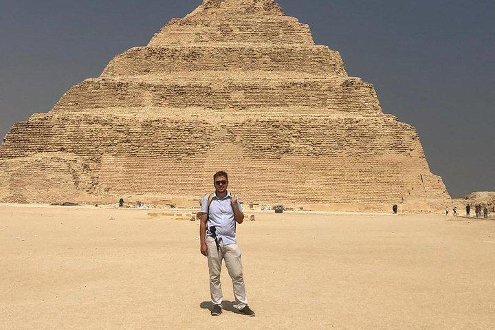 Inclusive Tour To Giza Pyramids, Sphinx, Sakkara, Memphis & Nile Dinner Cruise.