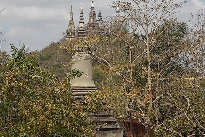 Private Tour to Udong Hill & Sunset Cruise on Mekong River