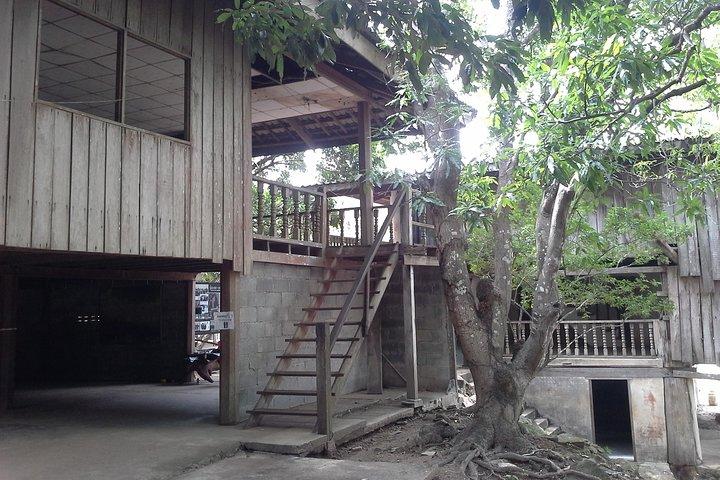 Private Tour to Anlong Veng (Khmer Rouge Stronghold)