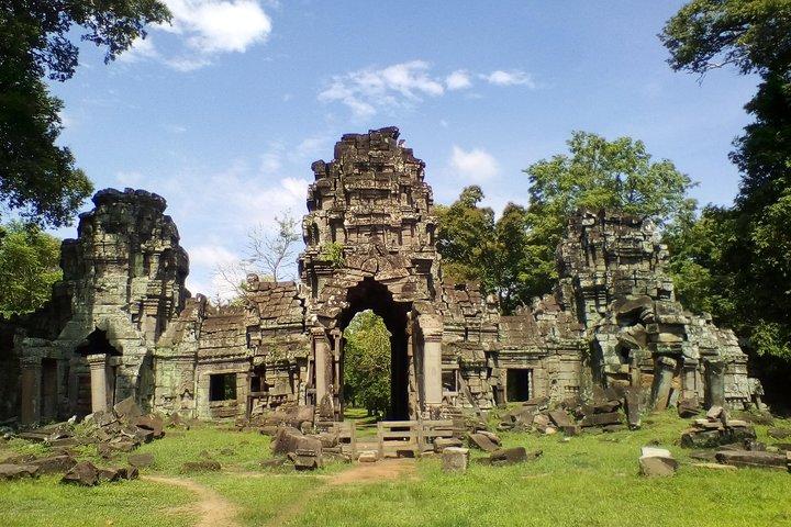 Private Two Day Adventure to Koh Ker & Preah Khan Kompung Svay