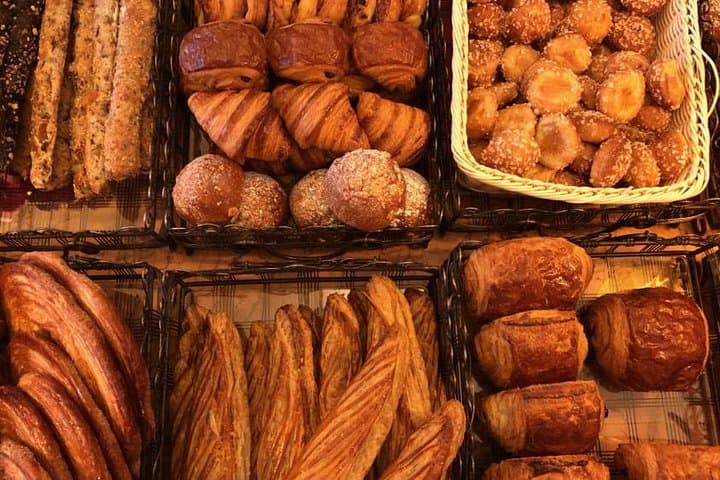 Organic Market Tasting & History Tour by the Eiffel Tower