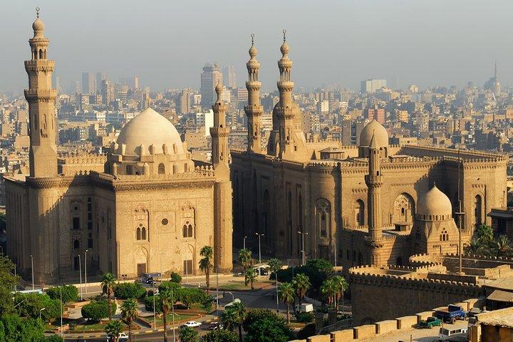 Private Guided Tour to the Mosques of Sultan Hassan, Al-Rifa'i, and Ibn Tulun in Cairo