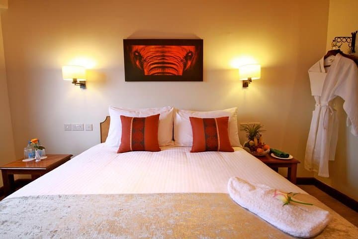 8 Days 7 Nights Luxury Safari By Jeep (minimum 2 persons)