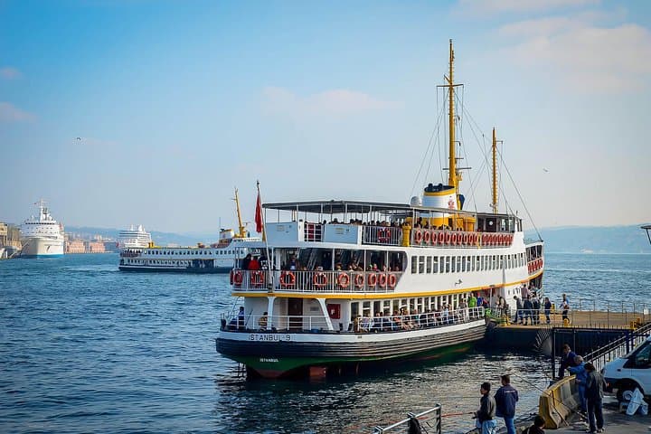 Istanbul Combo Tour: Private Old City & Bosphorus Cruise