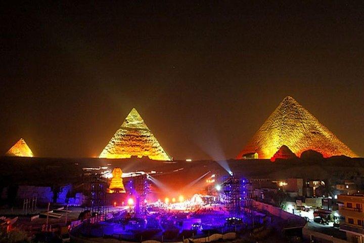 Layover to Giza Pyramids Egyptian Museum Bazar Nile Dinner Cruise