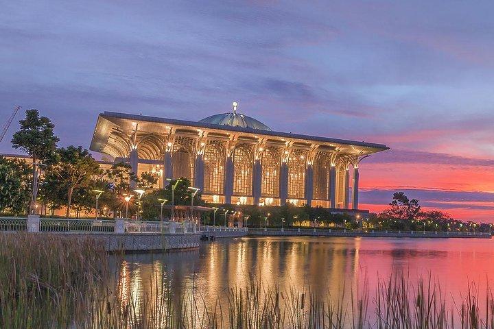 Kuala Lumpur Airport Departure Transfer En-route Putrajaya Tour