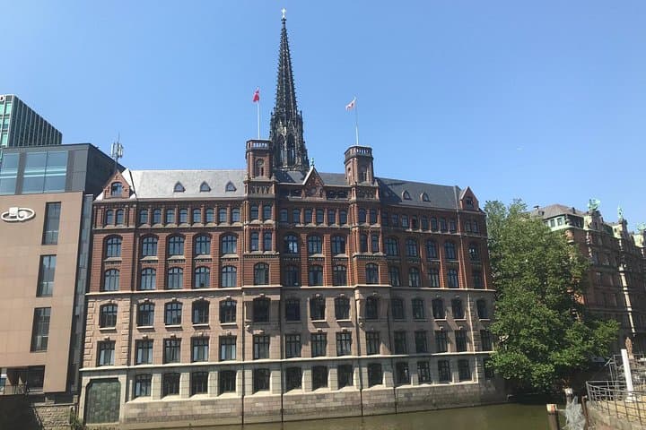Tourist Excursion - Free Tour - Historic Center-Hamburg Walking