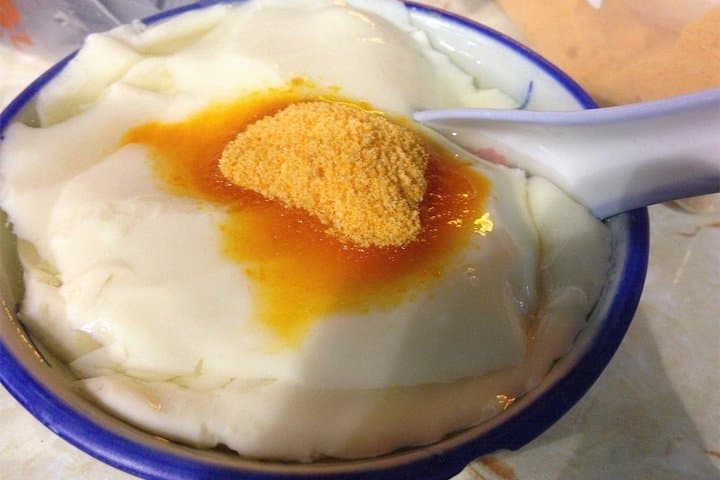 Private Walking Foodie Tour: The Best Bites of Mongkok