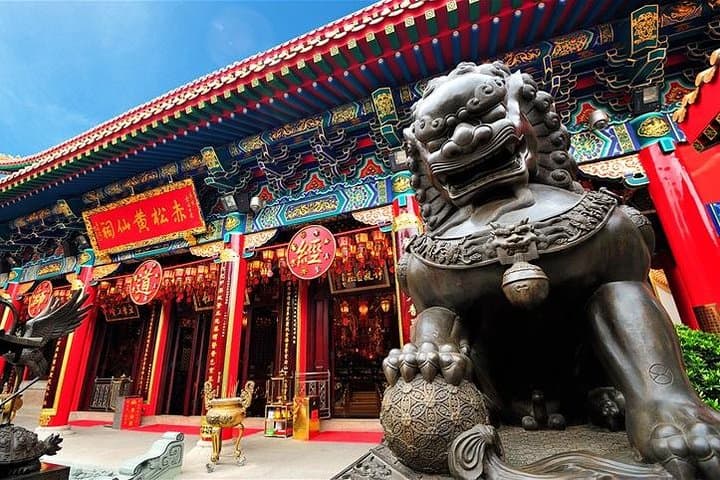 Private Walking Tour: Discovering Kowloon's Temples & Markets