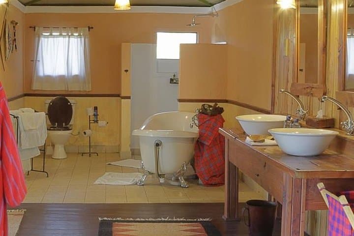 4 Days Affordable Family Safari Holidays