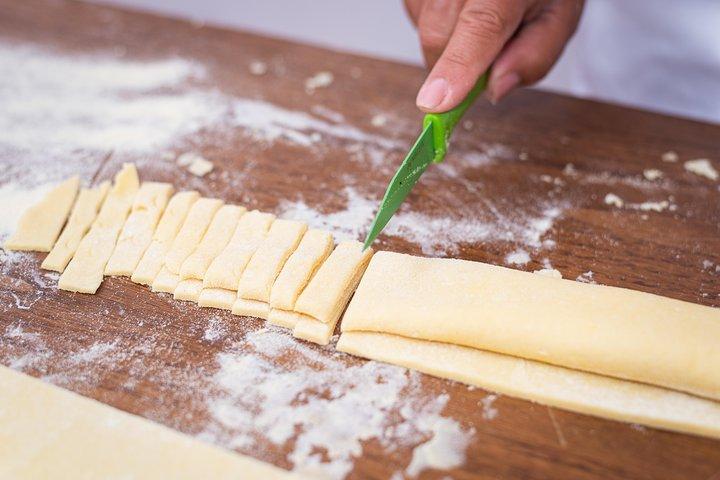 Ischia: Pasta & Tiramisu Class in a Local Home by Cesarine