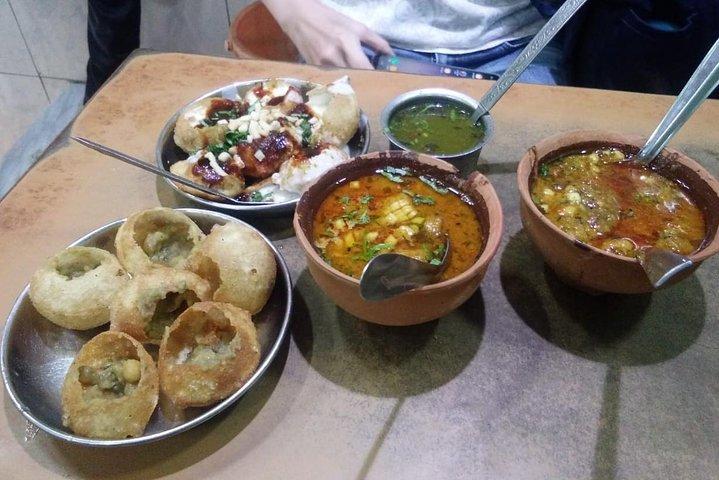 Varanasi Street Food Crawl (2 Hours Guided Food Tasting Tour)