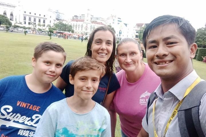 Explore Yangon on Foot (2hours)