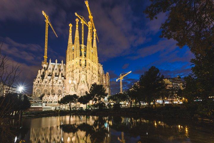 Night Tour of Barcelona by Sidecar Motorcycle