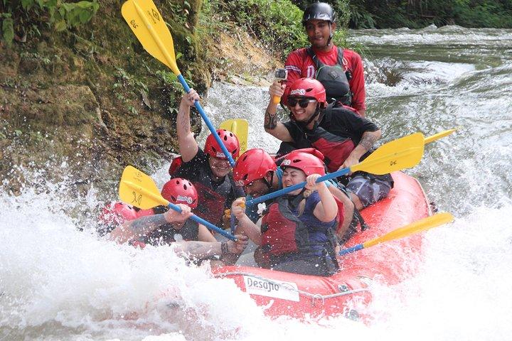 Whitewater Rafting Sarapiqui Class 3-4 from La Fortuna