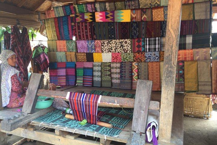 Lombok South Beach and Traditional Village Tour
